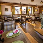 Appartement-hotel-allgayer Hotel Oy-Mittelberg