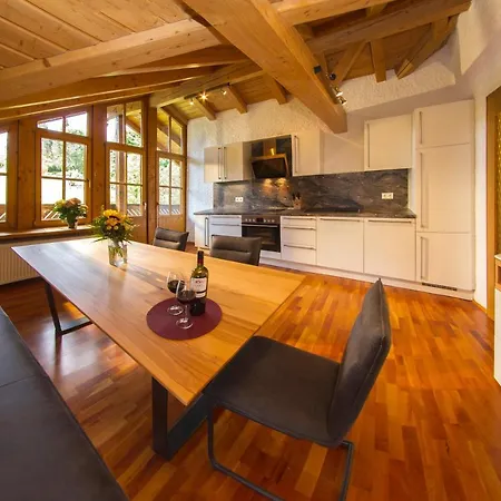 Appartement-hotel-allgayer Szálloda Oy-Mittelberg